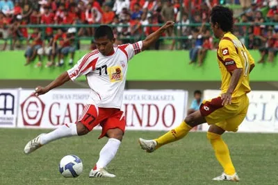 Hỗn độn làng bóng Indonesia