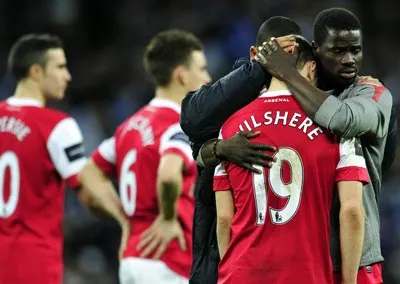 Trước cuộc tái đấu Cúp FA với Leyton Orient (đêm nay, 2-3): Thời điểm đứng lên & bàn tay nâng đỡ