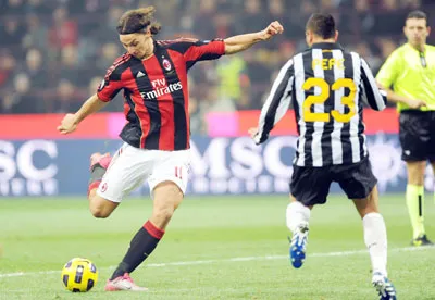 Juventus (7) - Milan (1): Pháo đài Olimpico