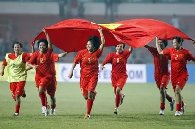 Ngày Quốc tế phụ nữ 8-3 với cầu thủ nữ Việt Nam - Thiệt thòi đủ đường