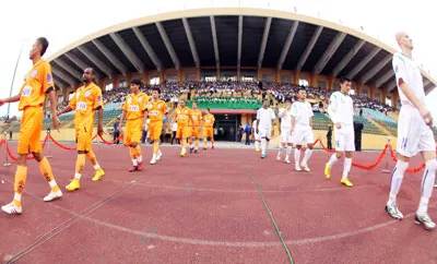 Sân Vinh (17 giờ): Sông Lam Nghệ An (6) - SHB.Đà Nẵng (1)
