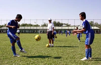 Năm 2011, PVF tuyển 50 tài năng bóng đá Việt Nam