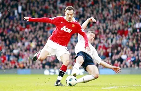 Thắng Bolton 1 - 0, Man.United giữ vững ngôi đầu