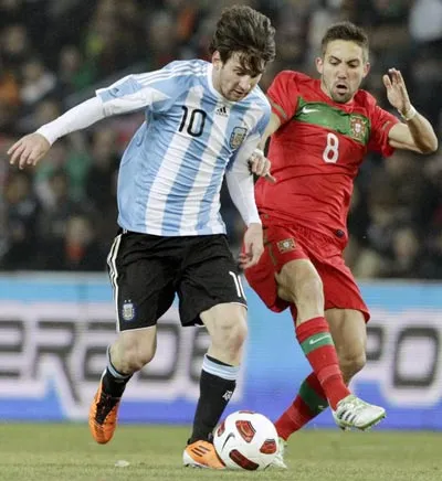 Lionel Messi trước trận giao hữu Mỹ - Argentina: Hoàn thiện vai trò số “9 rưỡi”