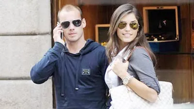 Vợ chồng Sneijder.