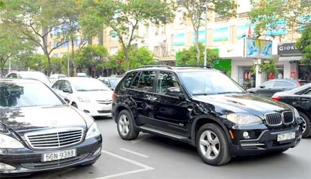 Car imports rose by 75.2 percent in the first four months of 2011 (Photo: SGGP) Car imports rose by 75.2 percent in the first four months of 2011 (Photo: SGGP)