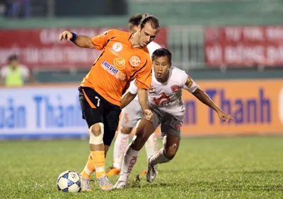 Tâm điểm quy nhơn: Sân Quy Nhơn, 15 giờ 30: SQC Bình Định - Sài Gòn Xuân Thành