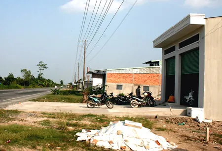 Xử lý xây nhà trái phép tại Cần Thơ - Nơi “trảm”, nơi “treo”