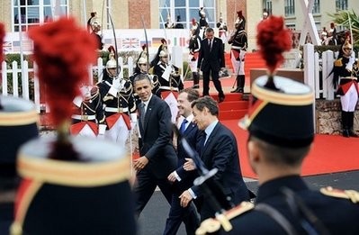 AFP - US President Barack Obama (L) and Russian President Dmitry Medvedev (C) are greeted by French President Nicolas Sarkozy at the Centre International de Deauville. AFP - US President Barack Obama (L) and Russian President Dmitry Medvedev (C) are greeted by French President Nicolas Sarkozy at the Centre International de Deauville.