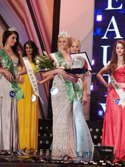 Mariana Notarangelo (Brazil) đăng quang Hoa hậu Sắc đẹp toàn cầu 2011 ảnh 3 Mariana Notarangelo (Brazil) đăng quang Hoa hậu Sắc đẹp toàn cầu 2011 ảnh 3
