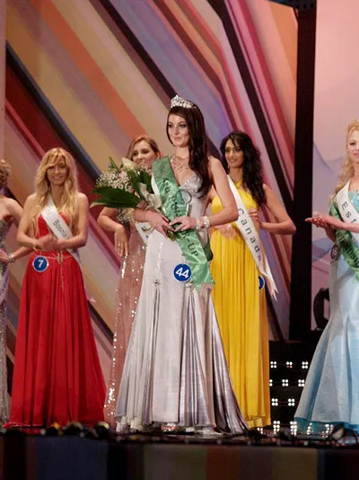 Mariana Notarangelo (Brazil) đăng quang Hoa hậu Sắc đẹp toàn cầu 2011 ảnh 5 Mariana Notarangelo (Brazil) đăng quang Hoa hậu Sắc đẹp toàn cầu 2011 ảnh 5