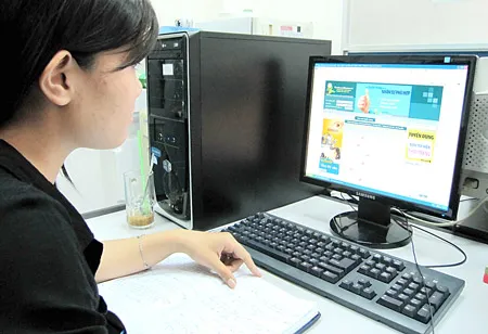 Tìm việc trên mạng coi chừng bị lừa