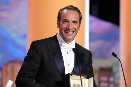 Jean Dujardin nhận giải Nam diễn viên xuất sắc Jean Dujardin nhận giải Nam diễn viên xuất sắc