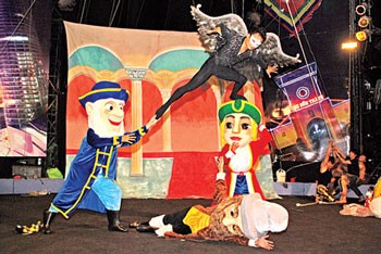 A still from the play “Gulliver's Travels”. (Photo: Sggp) A still from the play “Gulliver's Travels”. (Photo: Sggp)