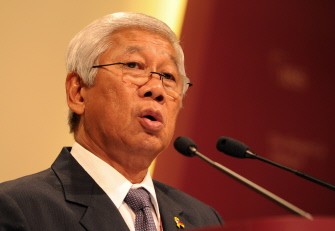Philippines Secretary of National Defense Voltaire Gazmin speaks during the annual Asia-Pacific forum in Singapore on June 5, 2011. AFP Philippines Secretary of National Defense Voltaire Gazmin speaks during the annual Asia-Pacific forum in Singapore on June 5, 2011. AFP