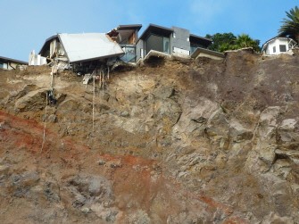 AFP - An earthquake damaged house stands at the edge of a cliff in the beachside Christchurch suburb of Sumner on June 14, 2011. AFP - An earthquake damaged house stands at the edge of a cliff in the beachside Christchurch suburb of Sumner on June 14, 2011.