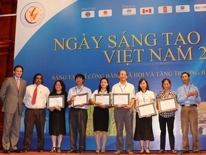 Winners at the ceremony (Photo: VietnamPlus) Winners at the ceremony (Photo: VietnamPlus)