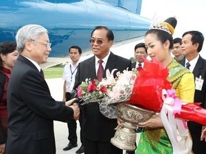 Party General Secretary and National Assembly Chairman Nguyen Phu Trong at Savannakhet airport Party General Secretary and National Assembly Chairman Nguyen Phu Trong at Savannakhet airport