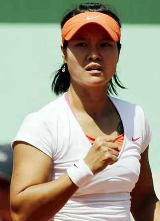 Roland Garros 2011: Li Na thẳng tiến vào bán kết
