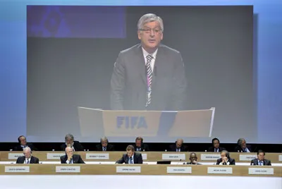Blatter đắc cử, bóng đá Anh sợ hậu quả
