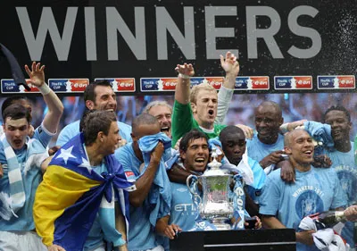 Tevez: “Nếu tôi ở lại City thì cũng chỉ vì Sheikh Mansour!”