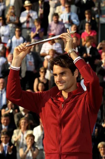 Phần thưởng cho nỗ lực của Federer chỉ là một Chiếc đĩa bạc. Phần thưởng cho nỗ lực của Federer chỉ là một Chiếc đĩa bạc.