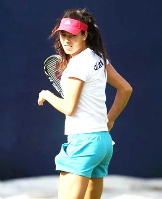 Ana Ivanovic tìm HLV để thay đổi vận mệnh
