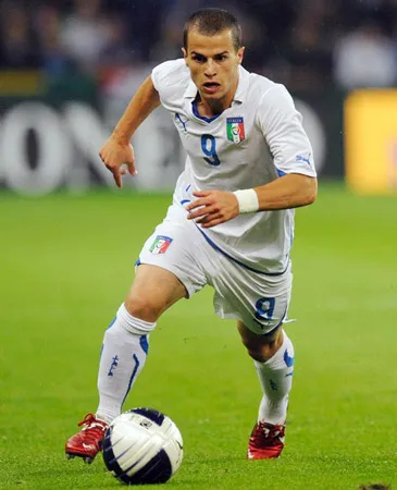 Sebastian Giovinco trong màu áo tuyển Italia. Sebastian Giovinco trong màu áo tuyển Italia.