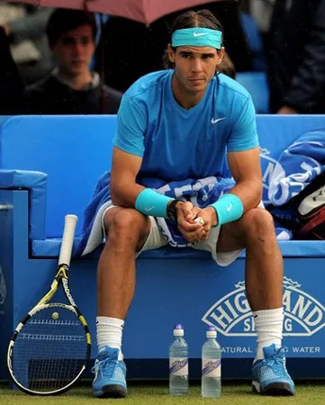 Queen’s Club 2011: Nadal đuối sức