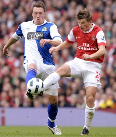 Chuyển nhượng Phil Jones ách tắc do tranh chấp, hay lật lọng?