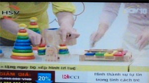 A commercial on smart toys for children. Vietnamese viewers have been suffocate by too many commercials, many of which giving false information (Photo: Minh Tri) A commercial on smart toys for children. Vietnamese viewers have been suffocate by too many commercials, many of which giving false information (Photo: Minh Tri)