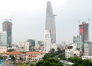 The highest building in this photo, taken on July 21, 2011, is Bitexco Financial Tower, a skyscraper in Ho Chi Minh City’s District 1, with 68 floors above ground and three basements, and a height of 263 meters. (Photo: Tuong Thuy) The highest building in this photo, taken on July 21, 2011, is Bitexco Financial Tower, a skyscraper in Ho Chi Minh City’s District 1, with 68 floors above ground and three basements, and a height of 263 meters. (Photo: Tuong Thuy)