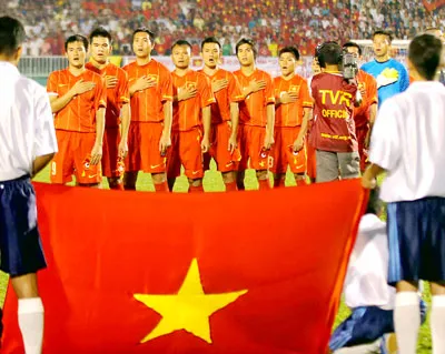 Lượt về vòng loại World Cup 2014, Macau - Việt Nam: V-League lo và... lo V-League