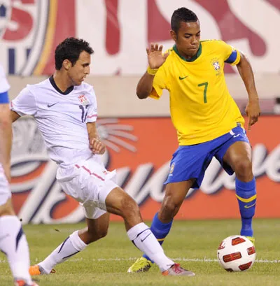 Brazil - Venezuela: Chớ xem thường Venezuela!