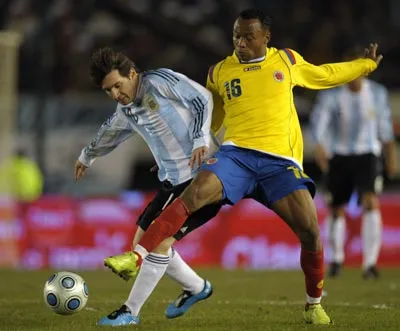 Argentina - Colombia: Tranh giành ngôi đầu bảng