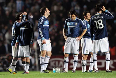 Copa America 2011 (sáng 17-7): Chủ nhà Argentina dừng bước