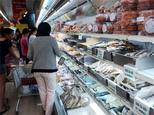 Local businesses are in a severe shortage of materials, which caused by a strong buying from foreign traders (Photo: Minh Tri) Local businesses are in a severe shortage of materials, which caused by a strong buying from foreign traders (Photo: Minh Tri)