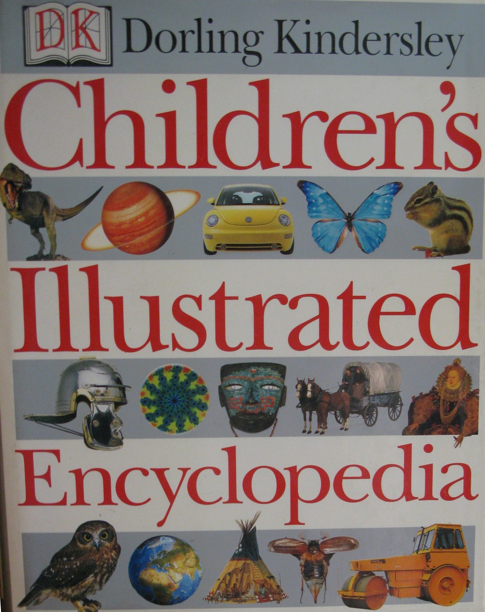 Dong A Publishing House spent more than 3 years and spent VND200 million (approx. US$9,750) to acquire permission for this book.(Photo: Th. Tam) Dong A Publishing House spent more than 3 years and spent VND200 million (approx. US$9,750) to acquire permission for this book.(Photo: Th. Tam)