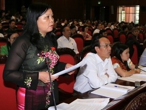 NA Deputy Tran Thi Dung speaks at the session (Photo: Vietnam News Agency) NA Deputy Tran Thi Dung speaks at the session (Photo: Vietnam News Agency)