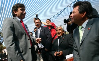 Former Mining Minister Laurence Goldborne (L) chats with some of the 33 miners trapped deep inside the San Jose mine in northern Chile's Atacama Desert for 69 days last year, at Copiapo's museum on August 5, 2011 during a ceremony marking the first anniversary of the cave-in that trapped the workers Former Mining Minister Laurence Goldborne (L) chats with some of the 33 miners trapped deep inside the San Jose mine in northern Chile's Atacama Desert for 69 days last year, at Copiapo's museum on August 5, 2011 during a ceremony marking the first anniversary of the cave-in that trapped the workers