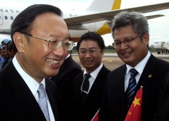 Chinese Foreign Minister Yang Jiechi is received by Chinese officials upon his arrival at Juba, the capital of newly declared South Sudan, on August 9, 2011 in the first trip by a senior Chinese diplomat to the world's newest nation following a two-day visit to Khartoum Chinese Foreign Minister Yang Jiechi is received by Chinese officials upon his arrival at Juba, the capital of newly declared South Sudan, on August 9, 2011 in the first trip by a senior Chinese diplomat to the world's newest nation following a two-day visit to Khartoum