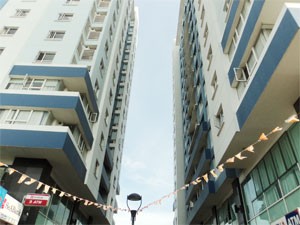 Property experts warn that there will be an abundance of houses and apartments in HCMC this year (Photo: Minh Tri) Property experts warn that there will be an abundance of houses and apartments in HCMC this year (Photo: Minh Tri)