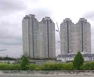The Ministry of Construction has issued regulatory orders to report suspicious money-laundering activities by property dealers (Photo: Nha Tran) The Ministry of Construction has issued regulatory orders to report suspicious money-laundering activities by property dealers (Photo: Nha Tran)