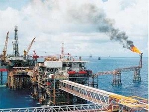 A sea oil rig of PetroVietnam A sea oil rig of PetroVietnam