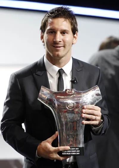 Messi đoạt giải Cầu thủ xuất sắc nhất châu Âu năm 2011