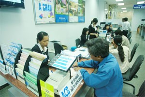 Banks still struggle to reduce interest rate to 17-19 percent per annum (Photo: Minh Tri) Banks still struggle to reduce interest rate to 17-19 percent per annum (Photo: Minh Tri)