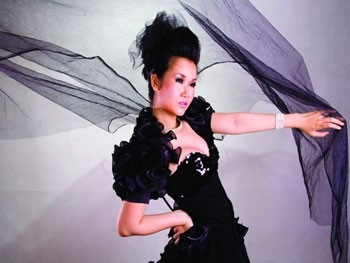 Singer Vo Ha Tram Singer Vo Ha Tram