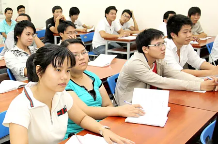 Sinh viên năm 1 chương trình đào tạo cử nhân Công nghệ Thông tin liên kết giữa Trường ĐH Khoa học Tự nhiên với Trường ĐH AUT (New Zealand). Ảnh: MAI HẢI Sinh viên năm 1 chương trình đào tạo cử nhân Công nghệ Thông tin liên kết giữa Trường ĐH Khoa học Tự nhiên với Trường ĐH AUT (New Zealand). Ảnh: MAI HẢI