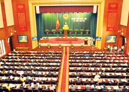 Toàn cảnh phiên khai mạc kỳ họp thứ hai Quốc hội khóa XIII. Ảnh: MINH ĐIỀN Toàn cảnh phiên khai mạc kỳ họp thứ hai Quốc hội khóa XIII. Ảnh: MINH ĐIỀN