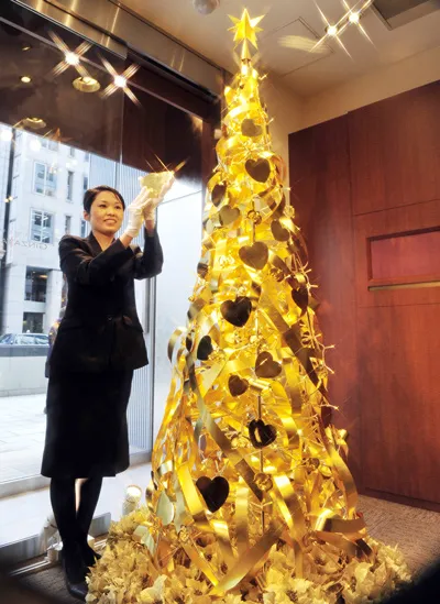 Cây thông Noel đắt nhất thế giới ảnh 1 Cây thông Noel đắt nhất thế giới ảnh 1